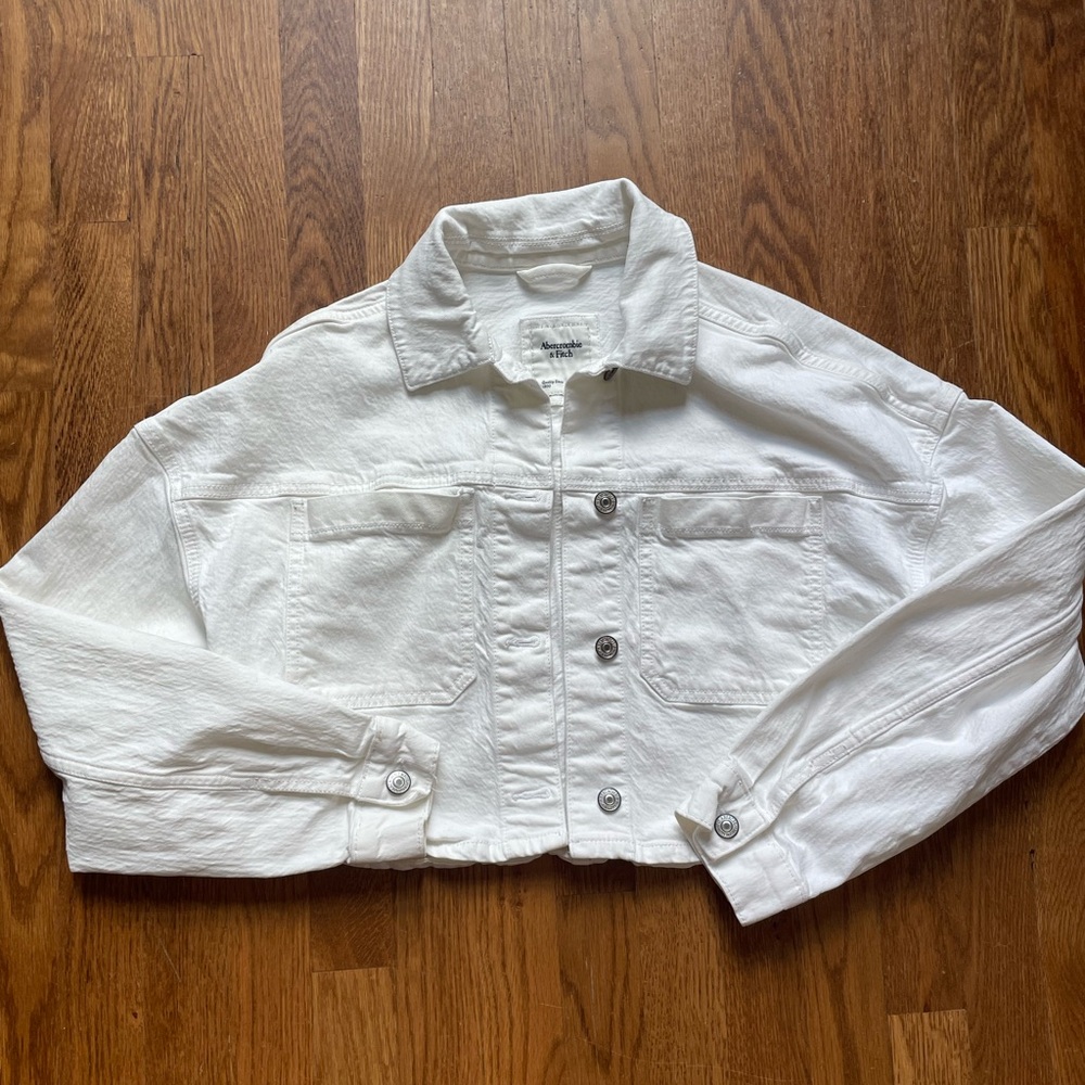 Abercrombie & Fitch White Cropped Jean Jacket